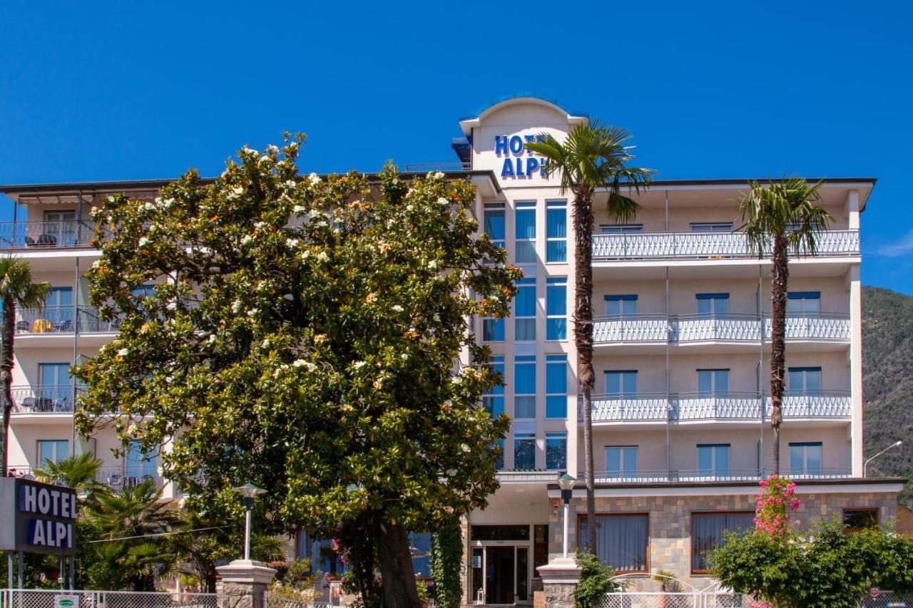 Hotel Alpi Бавено Екстериор снимка